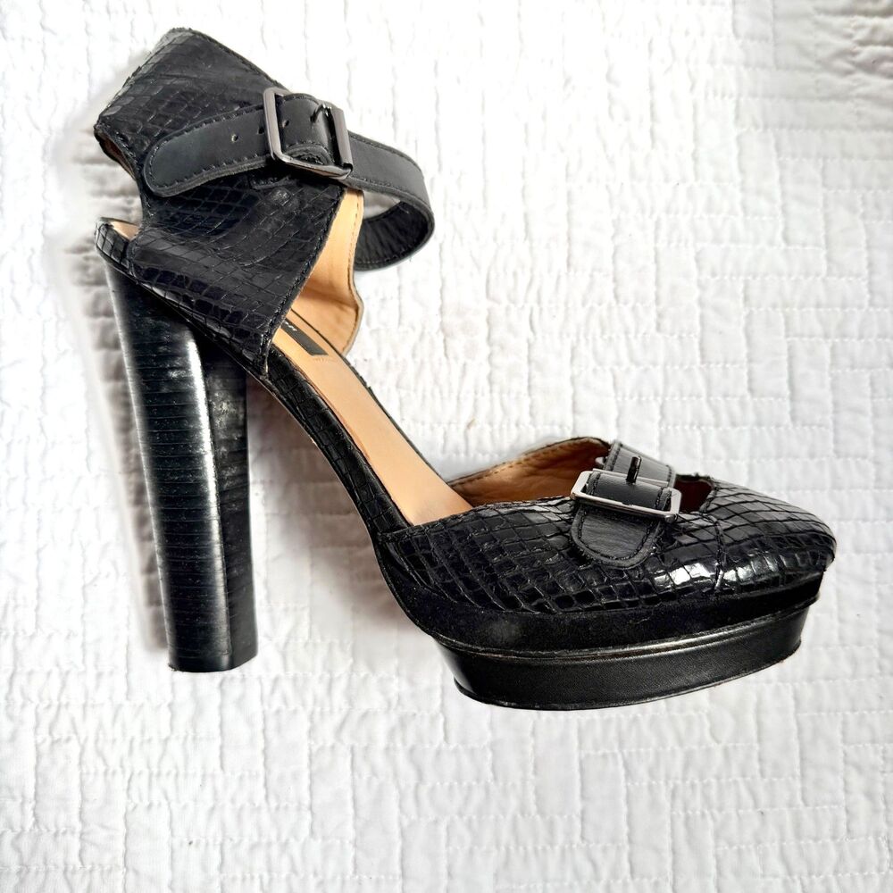 Ann Taylor Black Crocodile Embossed Leather Platform Buckle Pumps Size 8.5M
